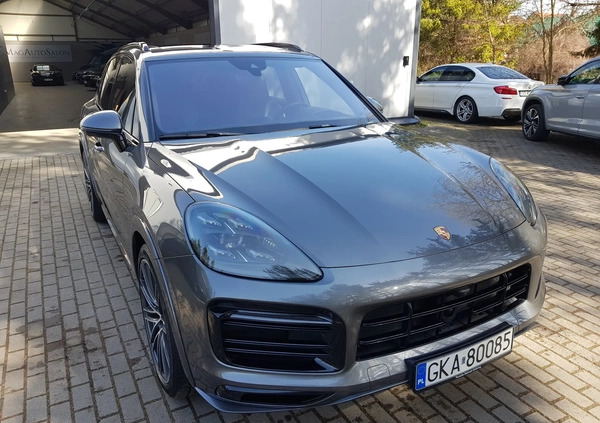 Porsche Cayenne cena 469000 przebieg: 95000, rok produkcji 2020 z Malbork małe 301